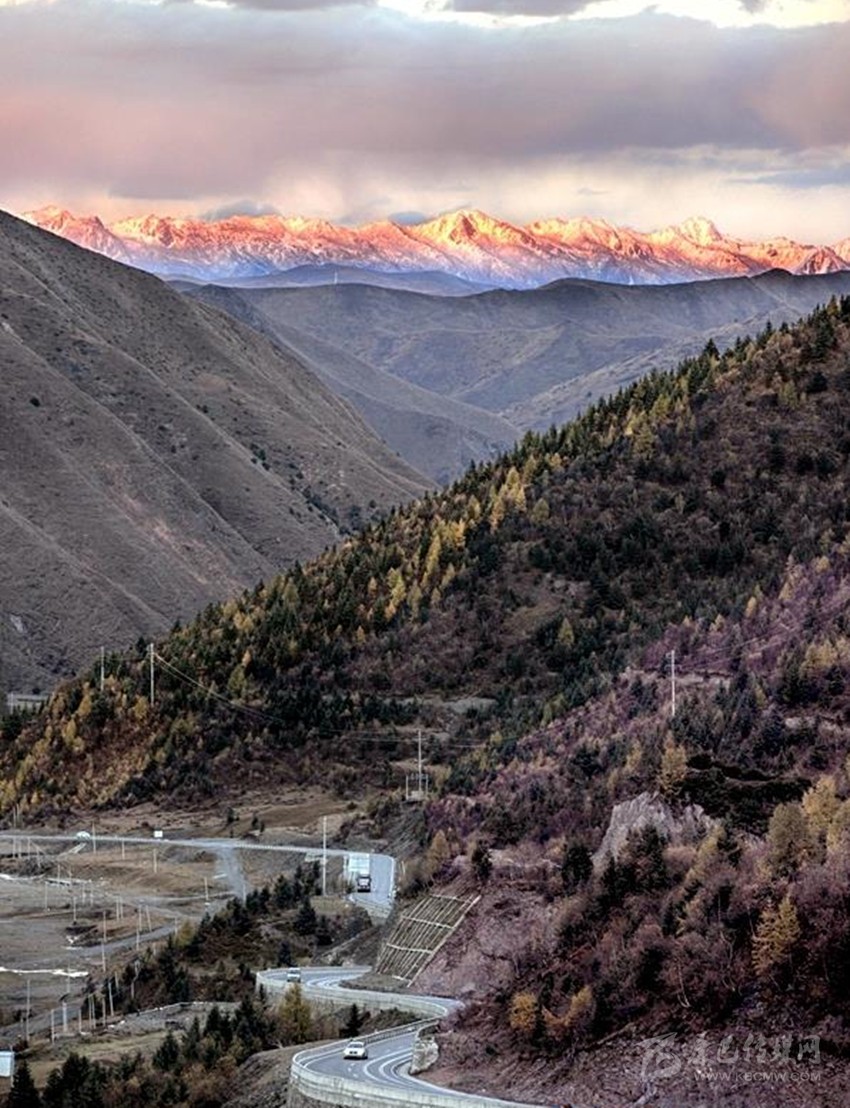 公路都這么美，你在川西高原到底錯過了多少風景？