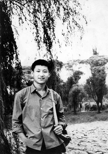 這是1972年，插隊(duì)回京探親時(shí)的習(xí)近平。
